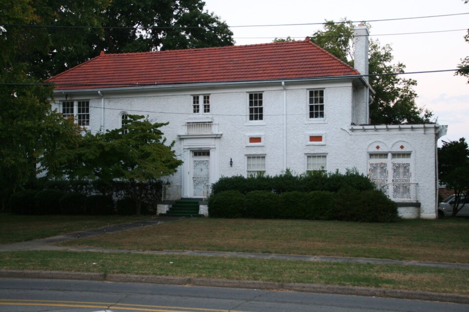 Photograph of Reuben W. Robins House