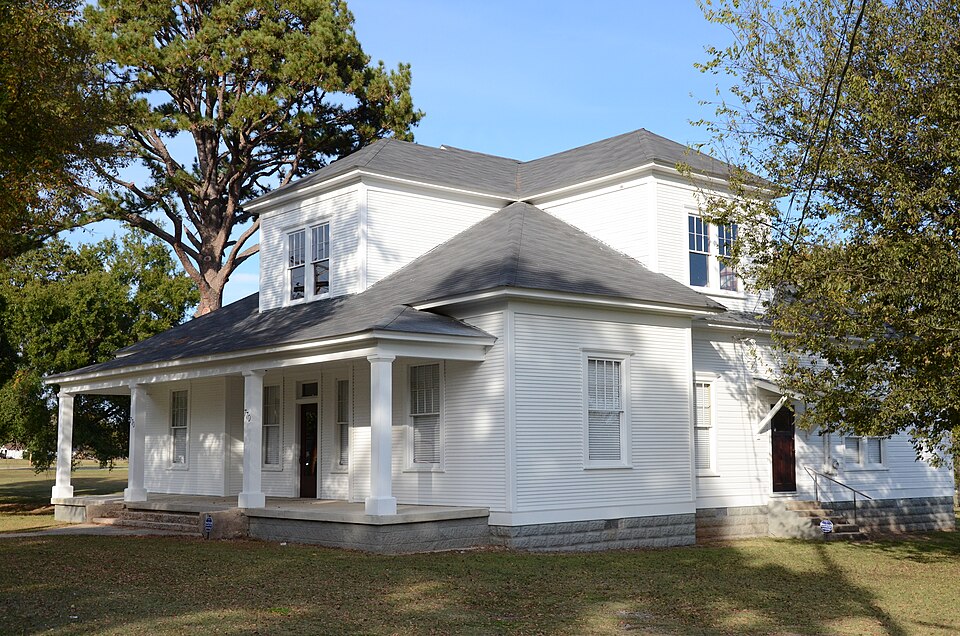 Photograph of Bryant-Lasater House