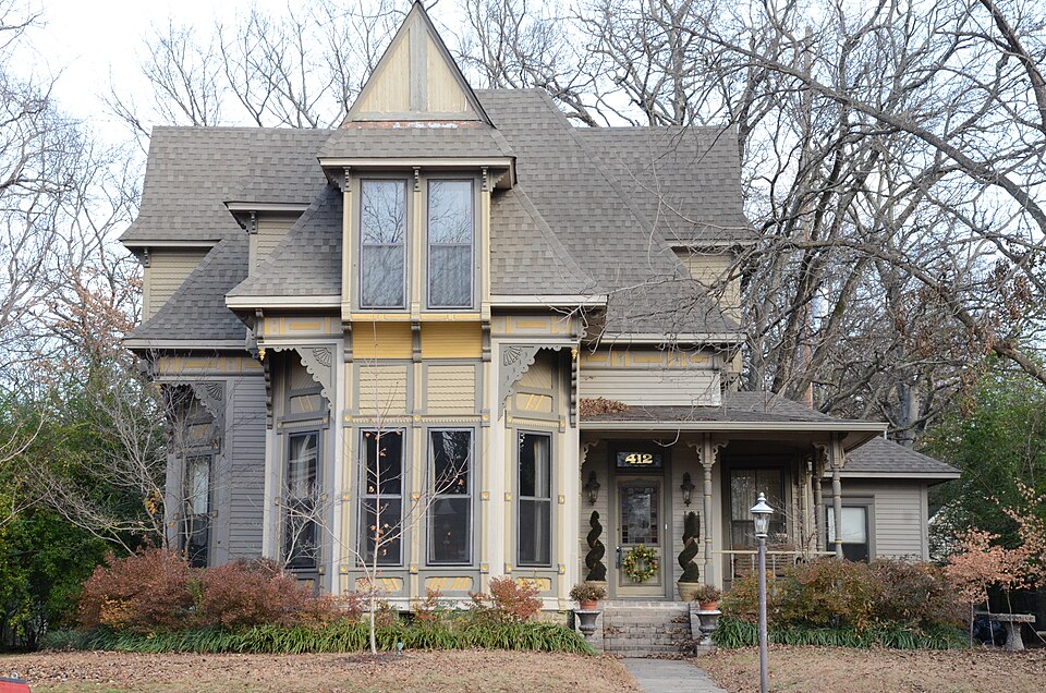 Photograph of May-Lecta-Sweet Historic District