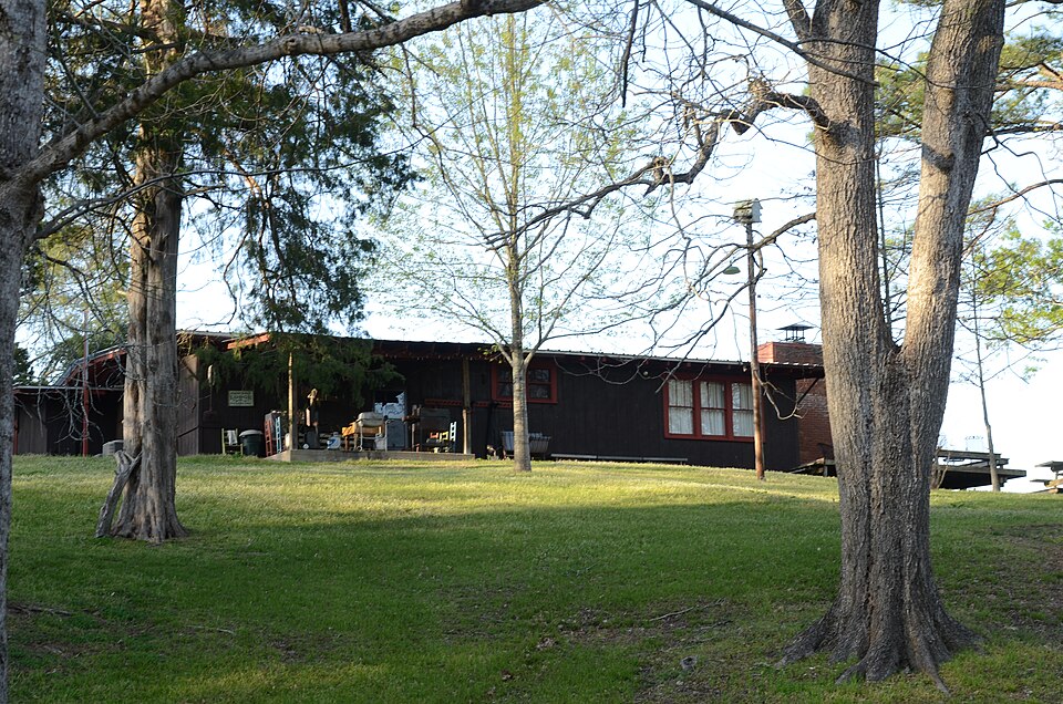 Photograph of Crocketts Bluff Hunting Lodge