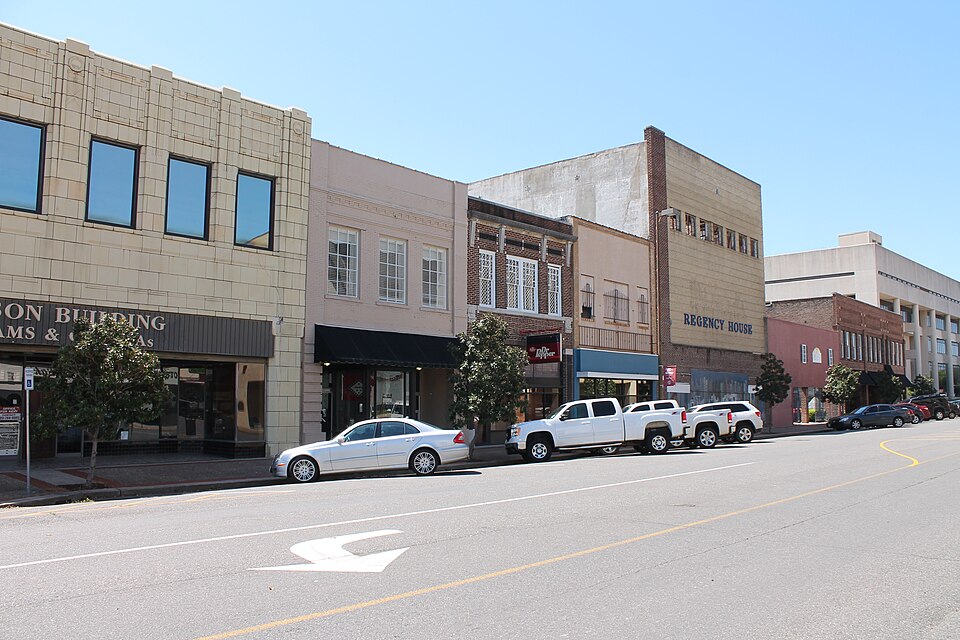 Photograph of East Broad Street Historic District