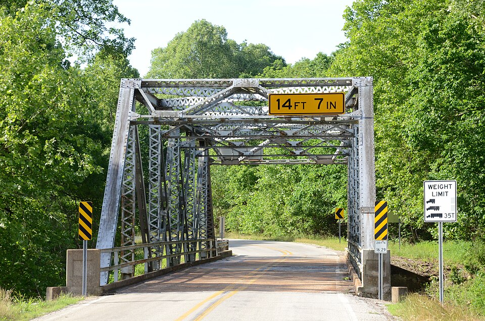 Photograph of AR 289 Bridge Over English Creek