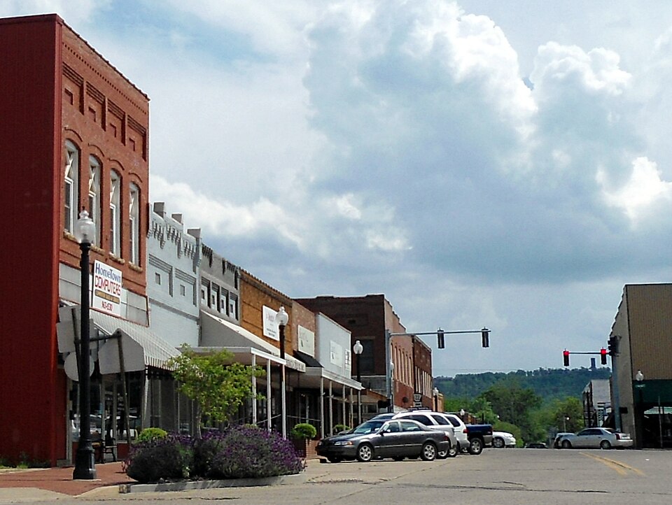 Photograph of Paris Commercial Historic District