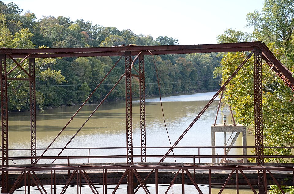 Photograph of Lee Creek Bridge