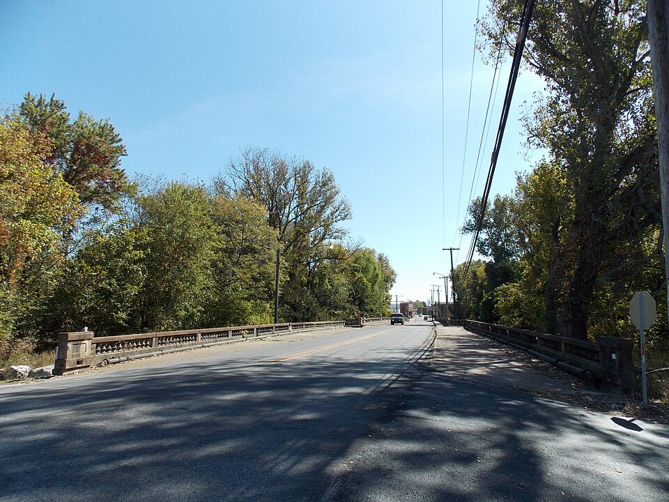 Photograph of Central Avenue Bridge