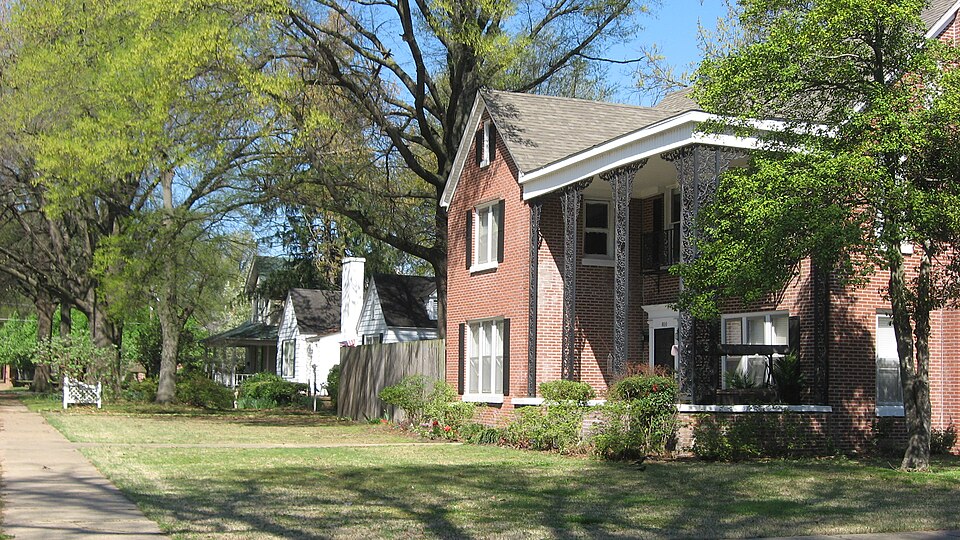 Photograph of West Main Street Residential Historic District
