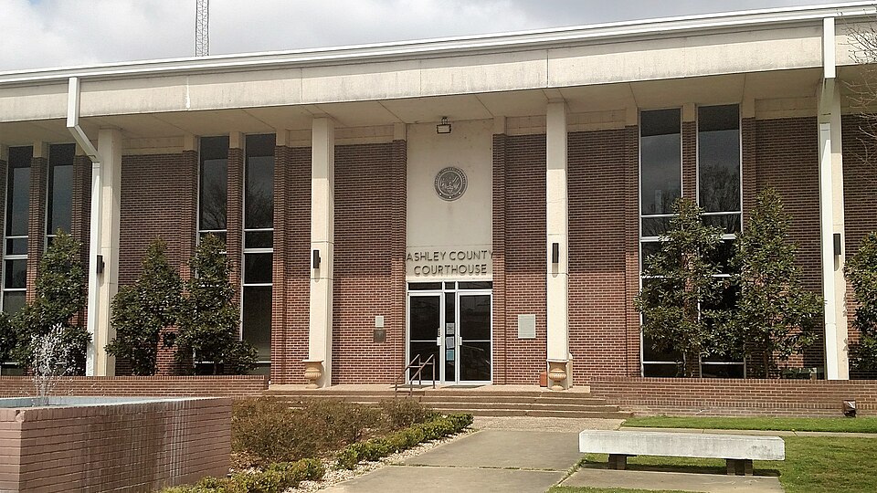 Photograph of Ashley County Courthouse