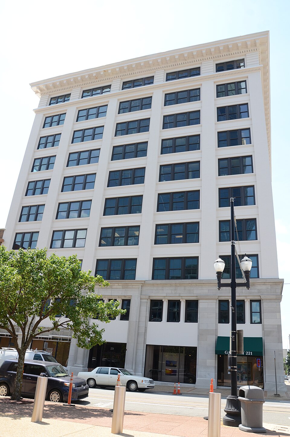 Photograph of Southern Trust Building