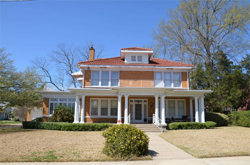 Photograph of W. F. & Estelle McWilliams House