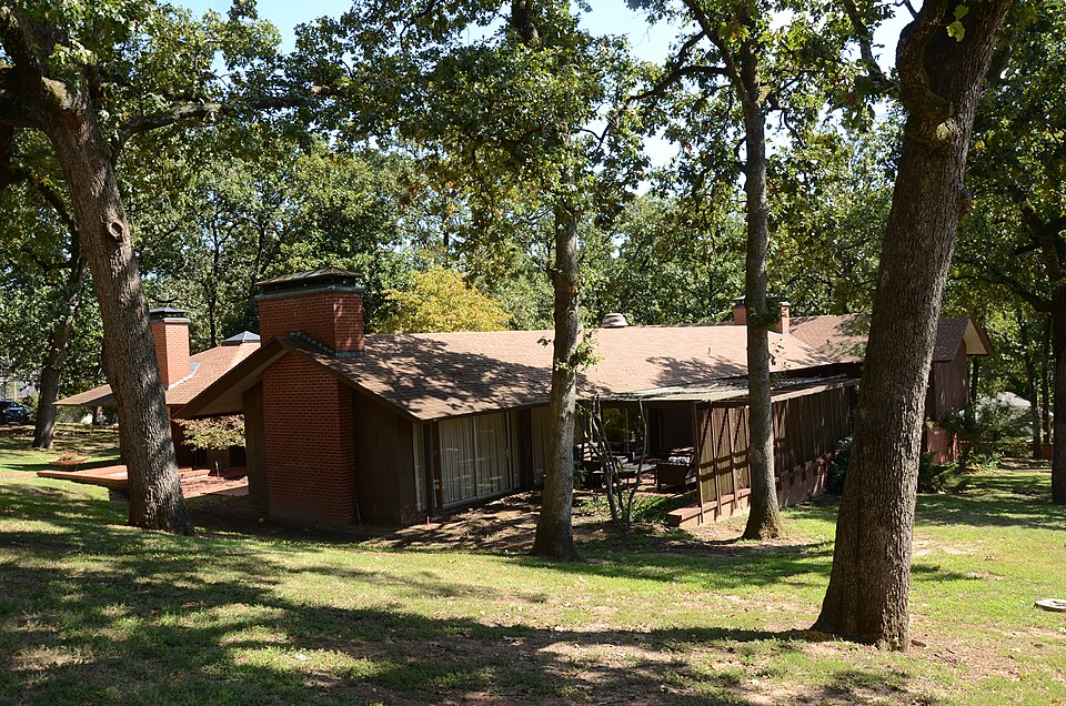 Photograph of Oscar Chambers House