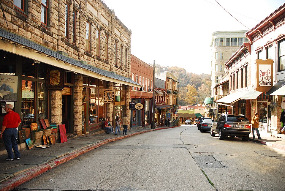 Photograph of Eureka Springs Historic District