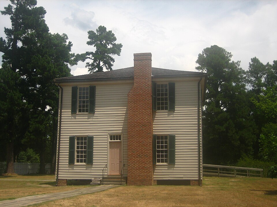 Photograph of Confederate State Capitol building