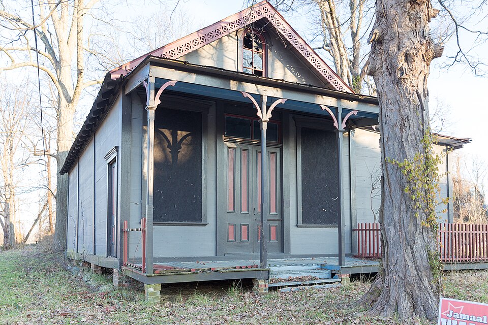 Photograph of Almer Store