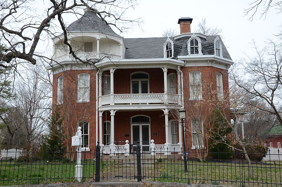 Photograph of Elliott House
