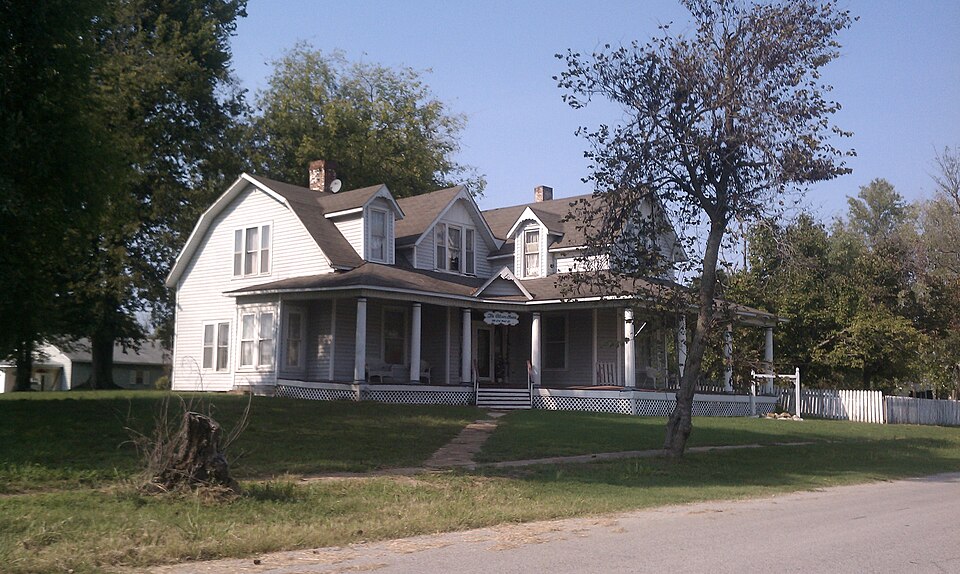 Photograph of Oliver House