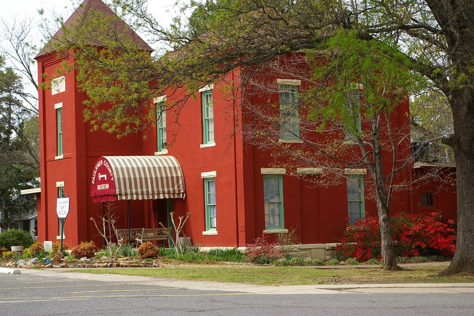 Photograph of Faulkner County Museum