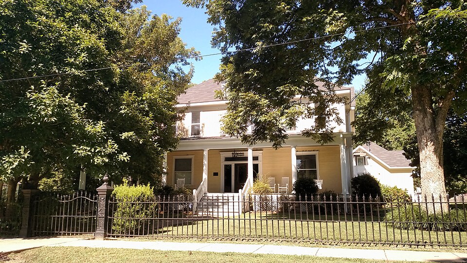 Photograph of Bedford Brown Bethell House