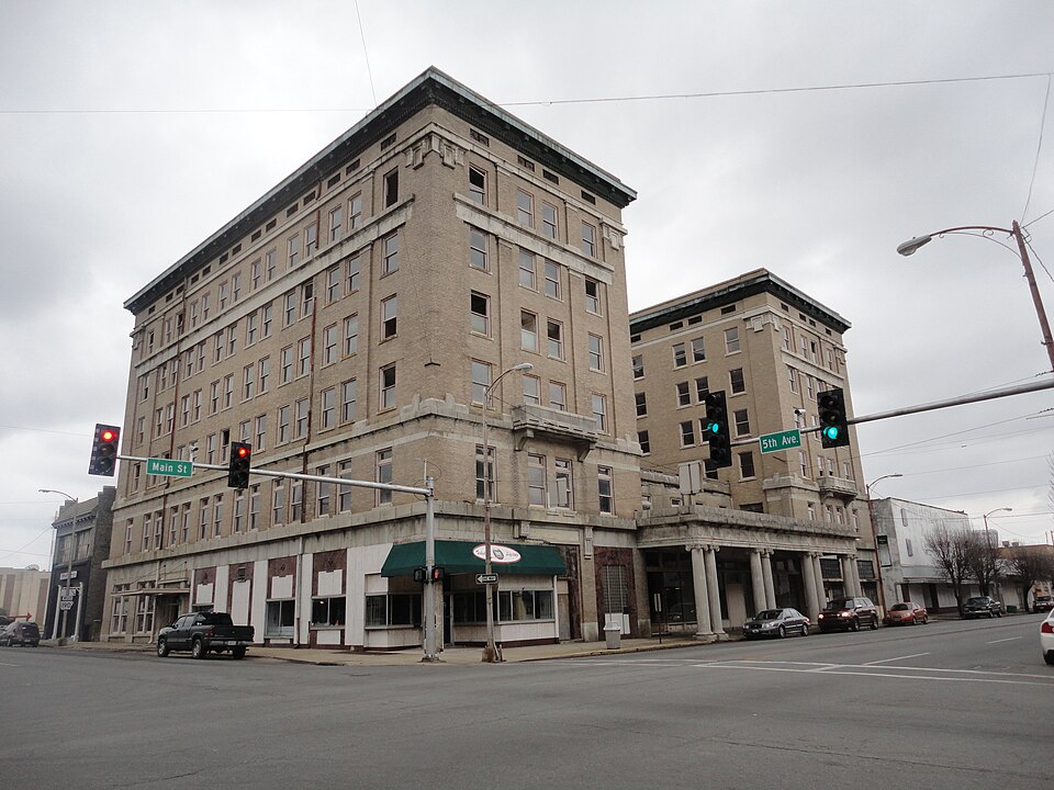 Photograph of Hotel Pines