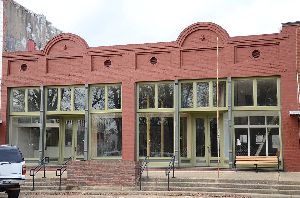 Photograph of Hayes Hardware Store