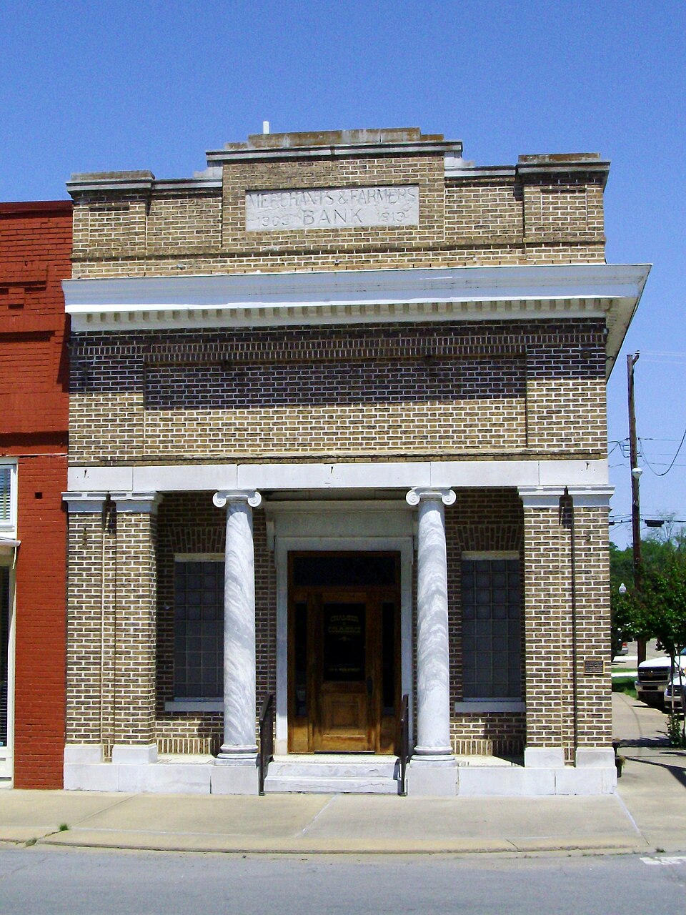 Photograph of Merchants & Farmers Bank