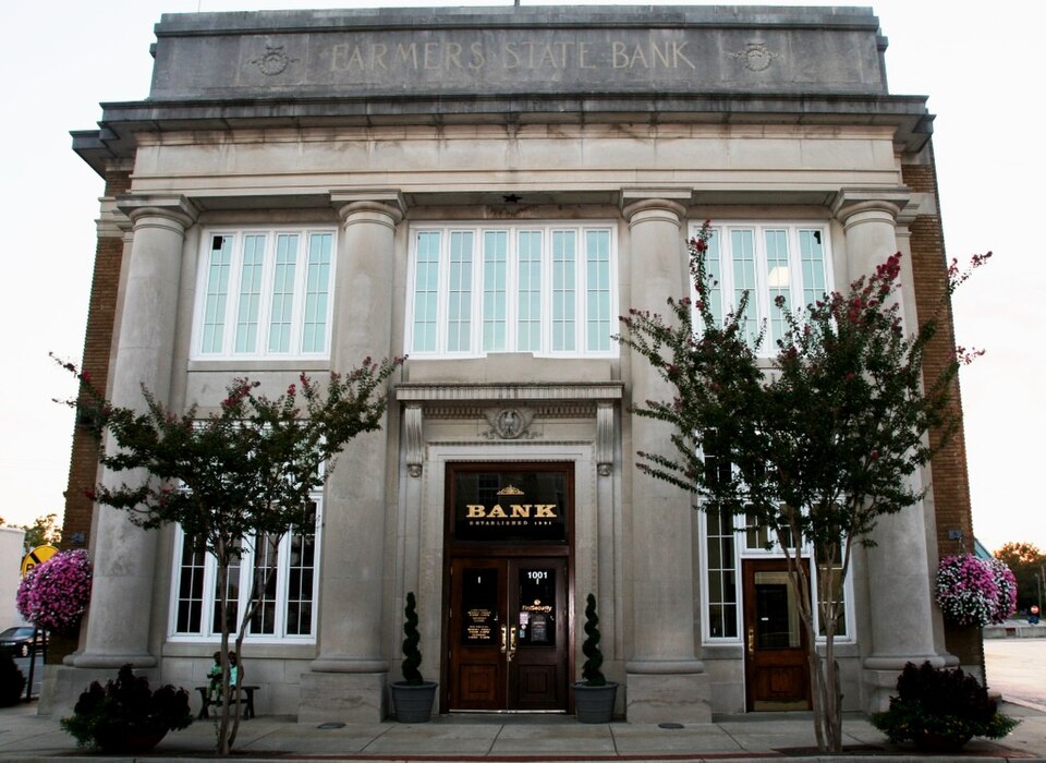 Photograph of Farmers State Bank
