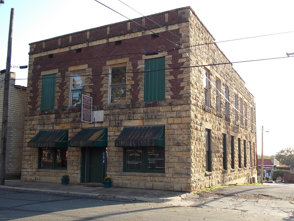 Photograph of Dondy Building