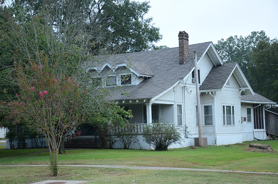 Photograph of D.L. McRae House