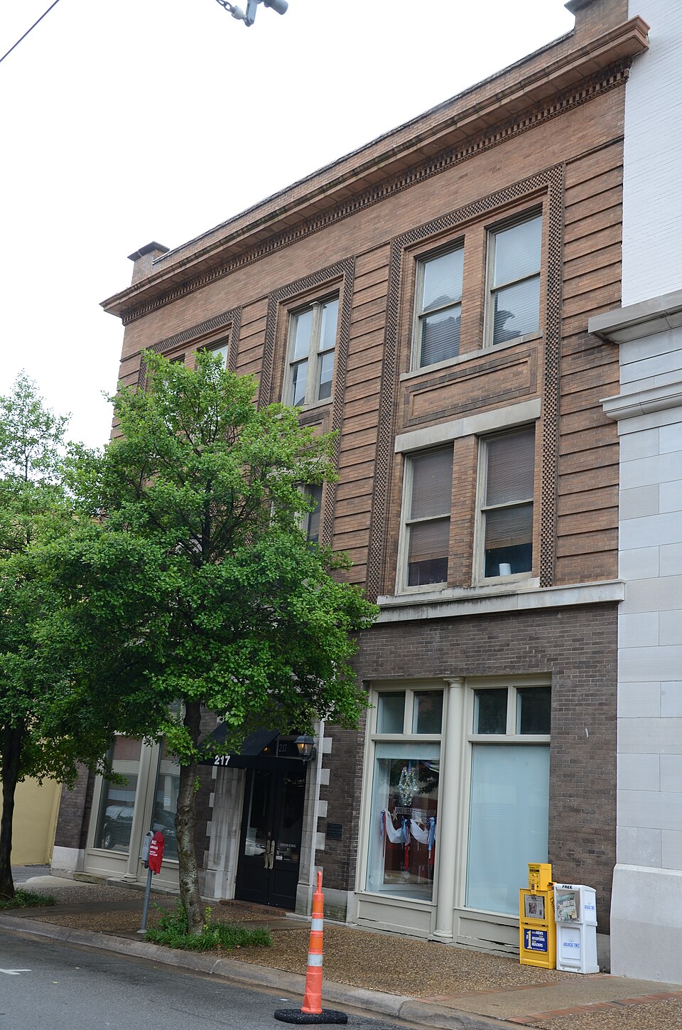 Photograph of Peoples Building & Loan Building