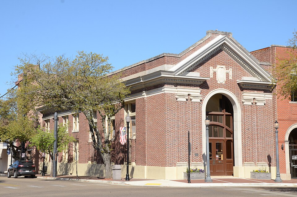 Photograph of Bank of Commerce
