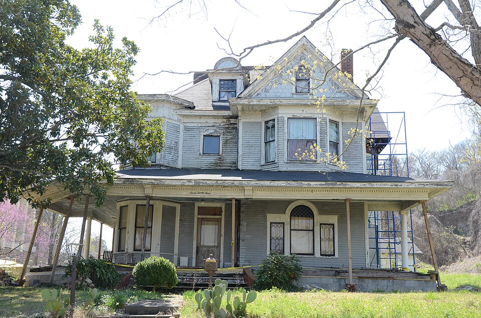 Photograph of Keesee House