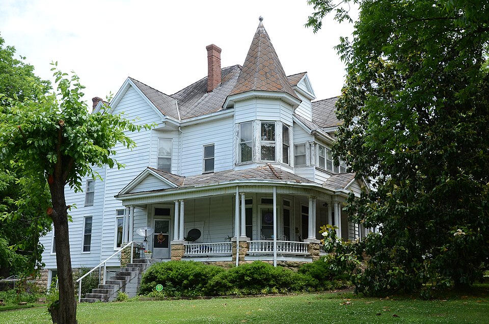 Photograph of Batesville East Main Historic District
