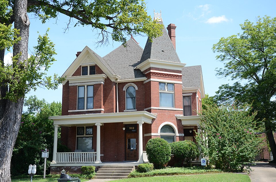 Photograph of Joseph M. Frank House