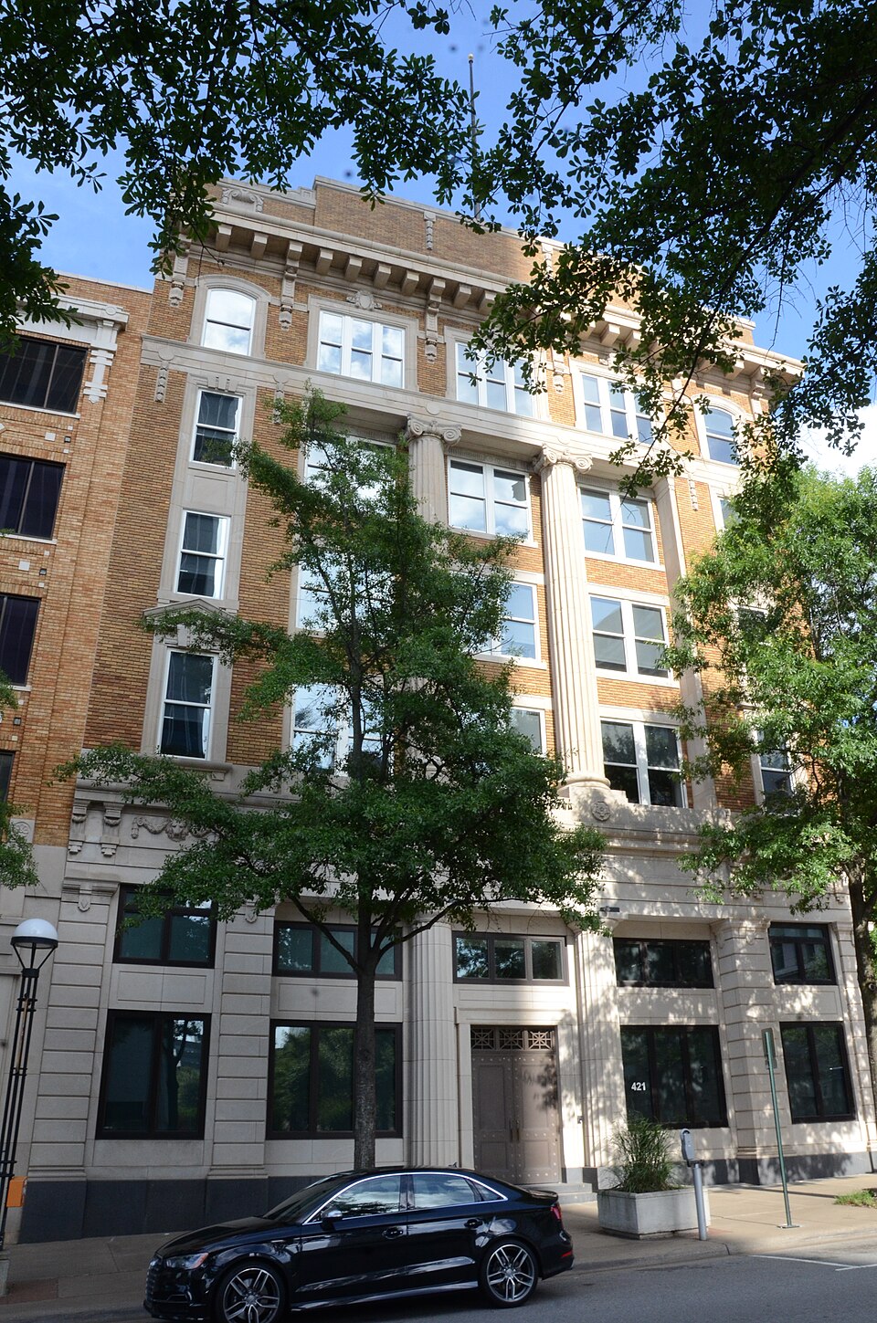 Photograph of Exchange Bank Building