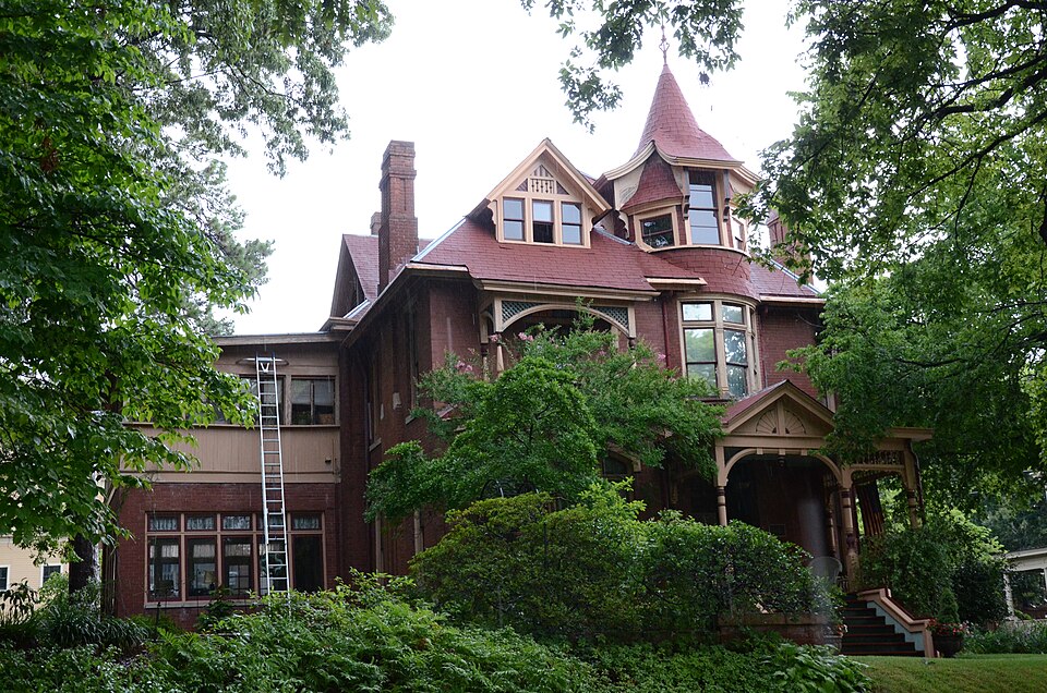 Photograph of Turner-Ledbetter House