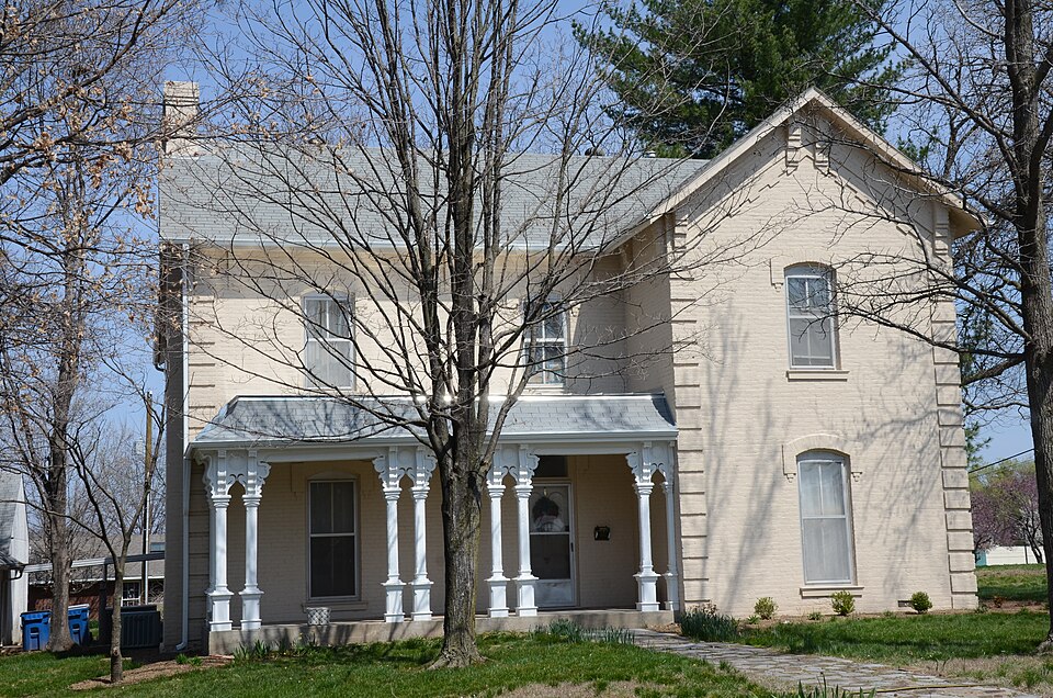 Photograph of Maxwell-Hinman House