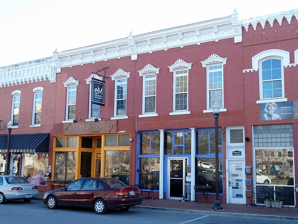Photograph of Roy's Office Supply Building