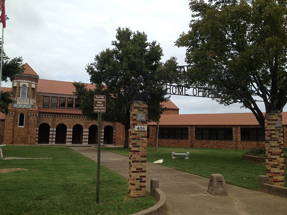 Photograph of Old High Middle School