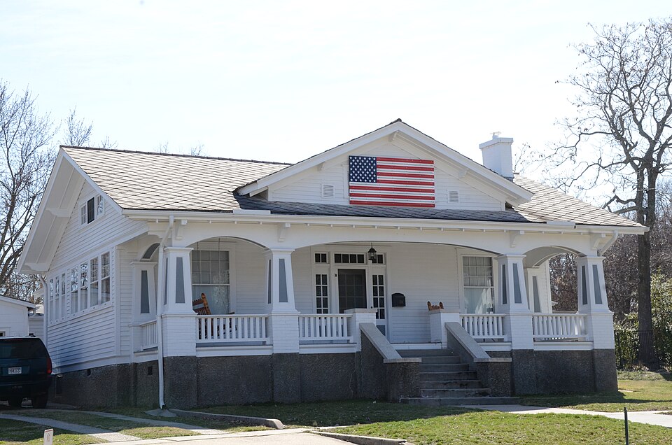 Photograph of Kefauver House