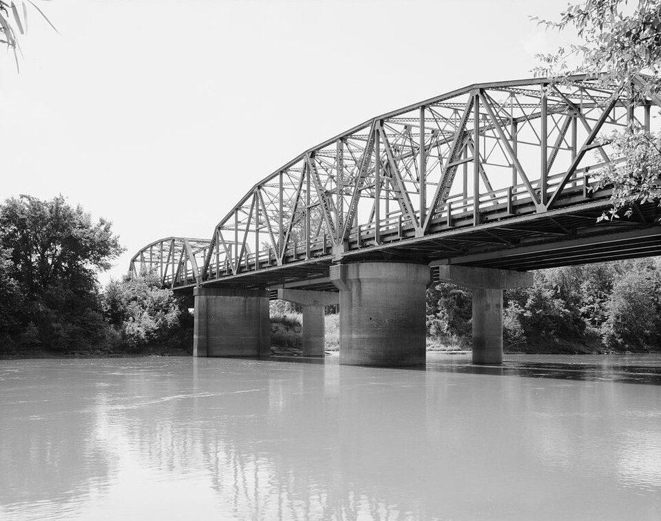 Photograph of Black River Bridge