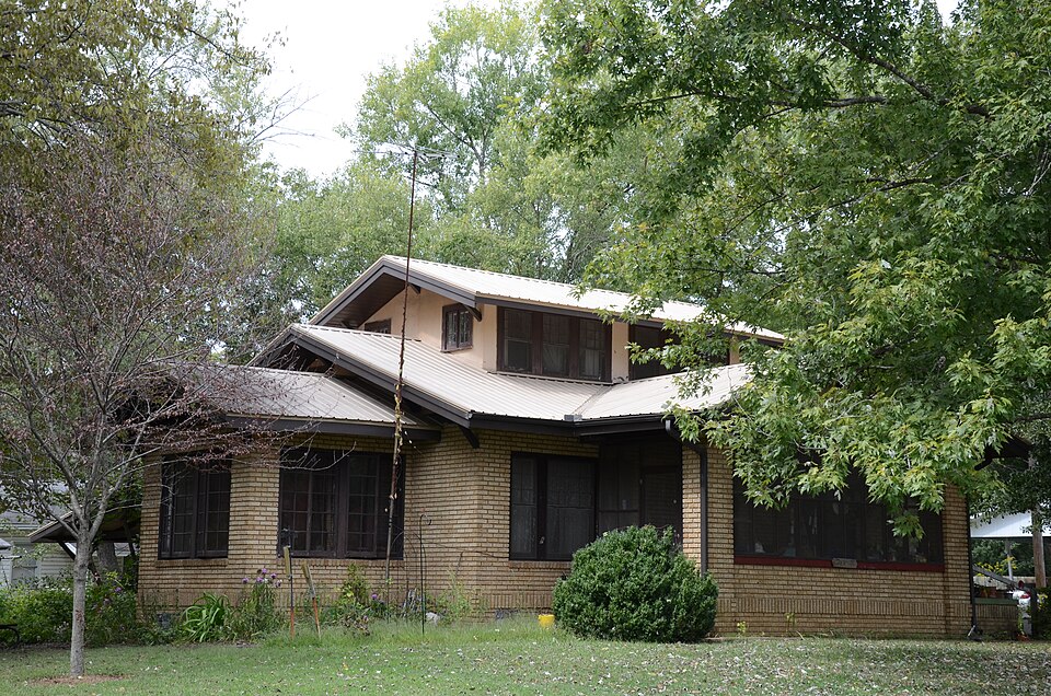 Photograph of C.D. Kelly House
