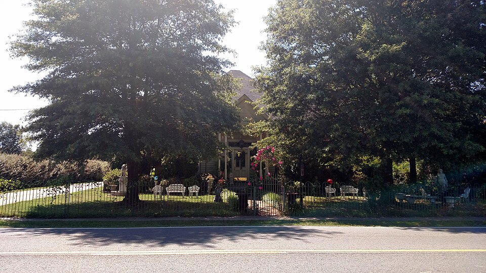 Photograph of Laws-Jarvis House