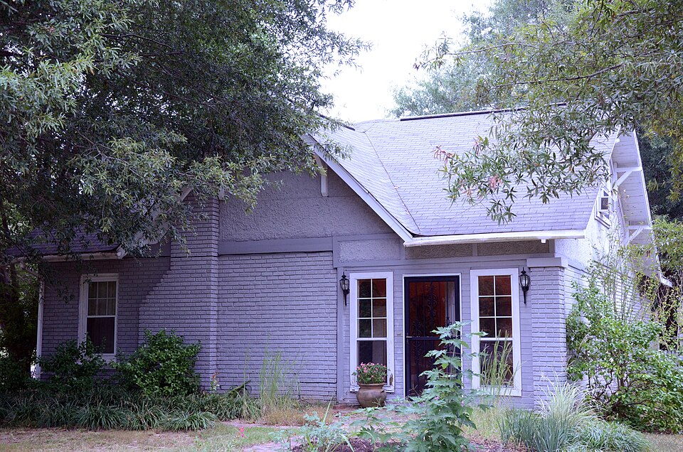 Photograph of Shue House