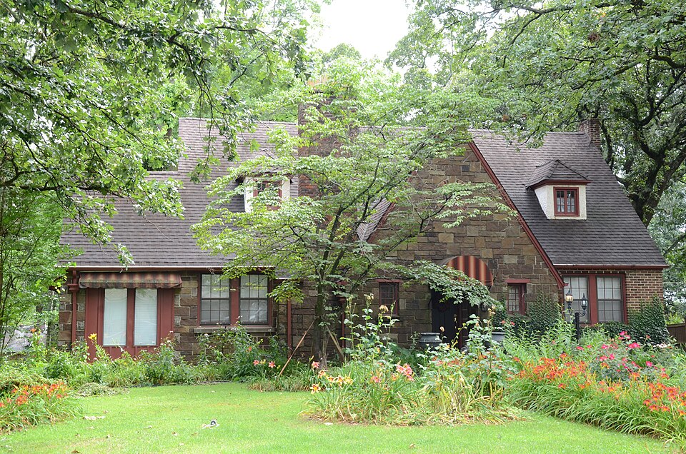 Photograph of Matthews-Bryan House
