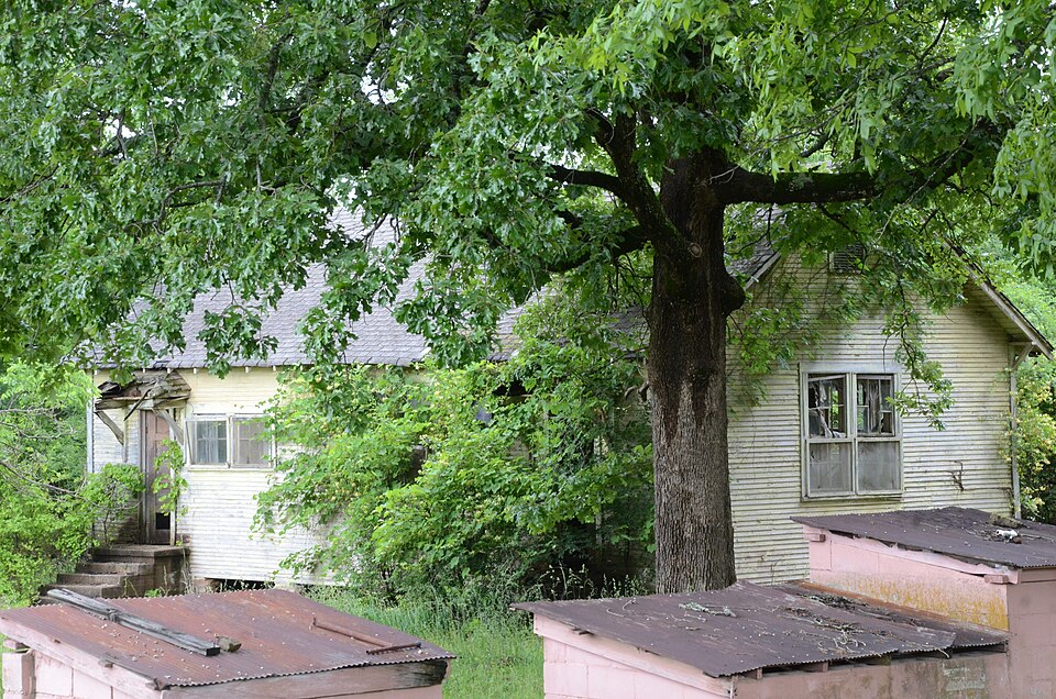 Photograph of Cafeteria Building-Cleveland School