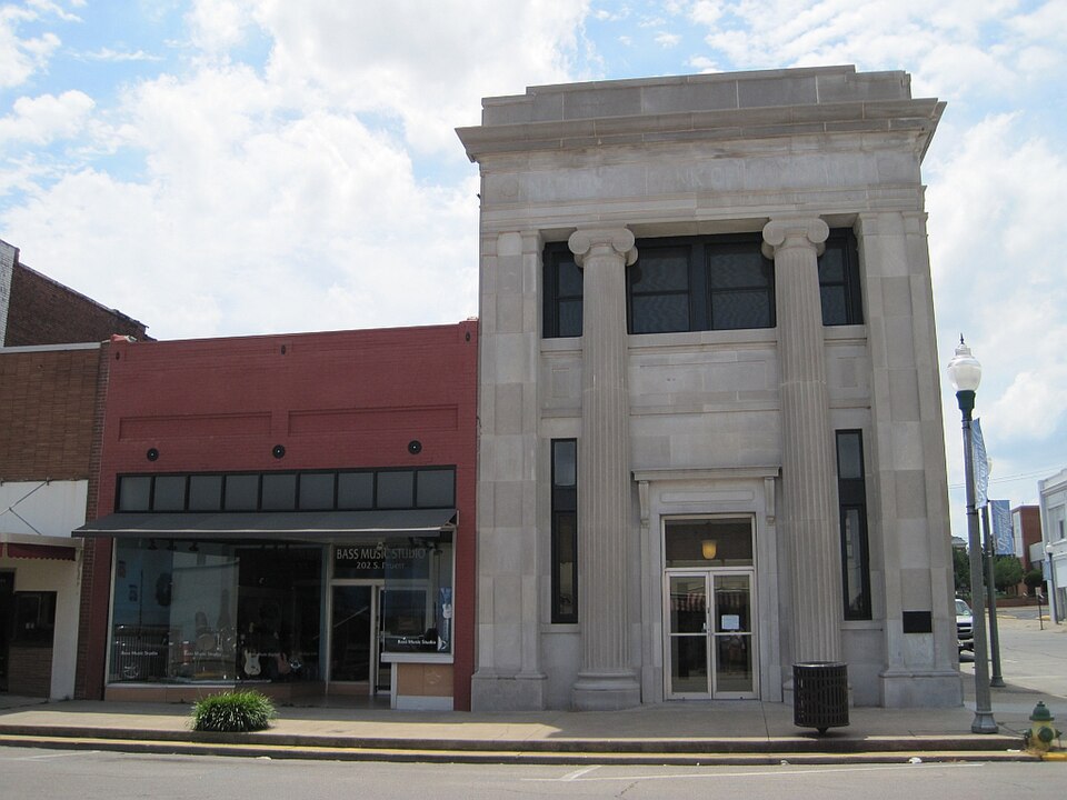 Photograph of National Bank of Commerce Building (Paragould, Arkansas)