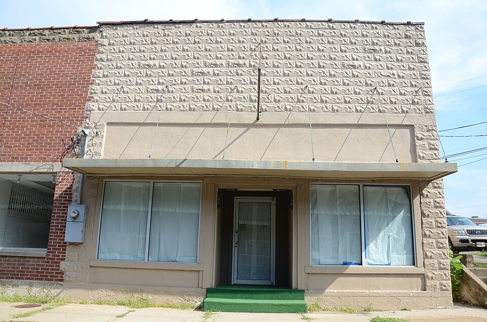 Photograph of Oscar Redman Building