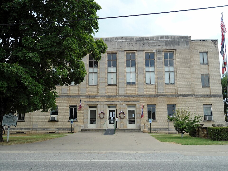 Photograph of Madison County Courthouse