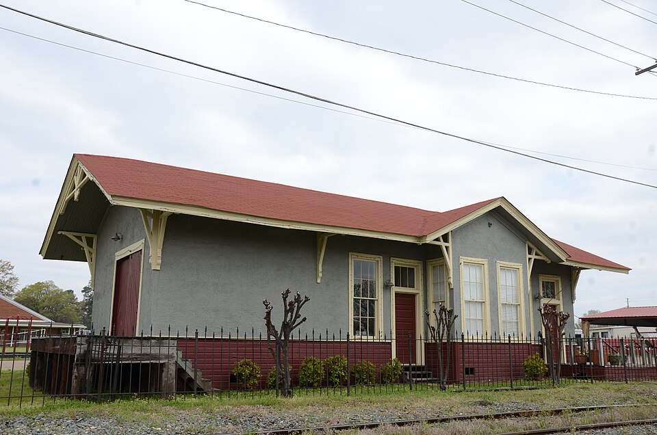 Photograph of Memphis, Paris and Gulf Railroad Depot