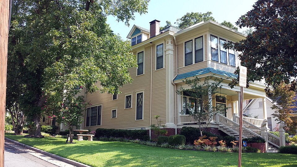 Photograph of Walter Beauchamp House