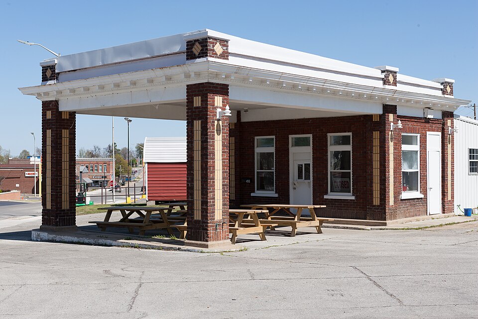 Photograph of Gulf Oil Company Service Station